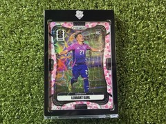 Panini Prizm FIFA World Cup 2026 Lennart Karl RC #3 Cherry Blossom /20