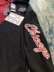 NWT Mitchell & Ness NBA Chicago Bulls 1996 Finals Bred Hoodie Men’s Sz 2XLB