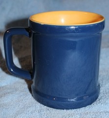 2000 NFL SAN DIEGO CHARGERS CERAMIC COFFEE CUP, MUG 3 3/4&Prime; TALL