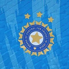 India 2023/2024 ODI Match Cricket Shirt Shirt BNWT 2XL XXL Heat Rdy Authentic
