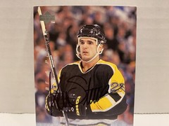 1995-96 Upper Deck Be a Player Auto Auto Kevin Stevens #S12 Auto Hockey Card NHL