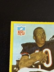 1967 Philadelphia # 35 Gale Sayers EX-EXMINT. Sharp And Centered!! Nice Gloss!
