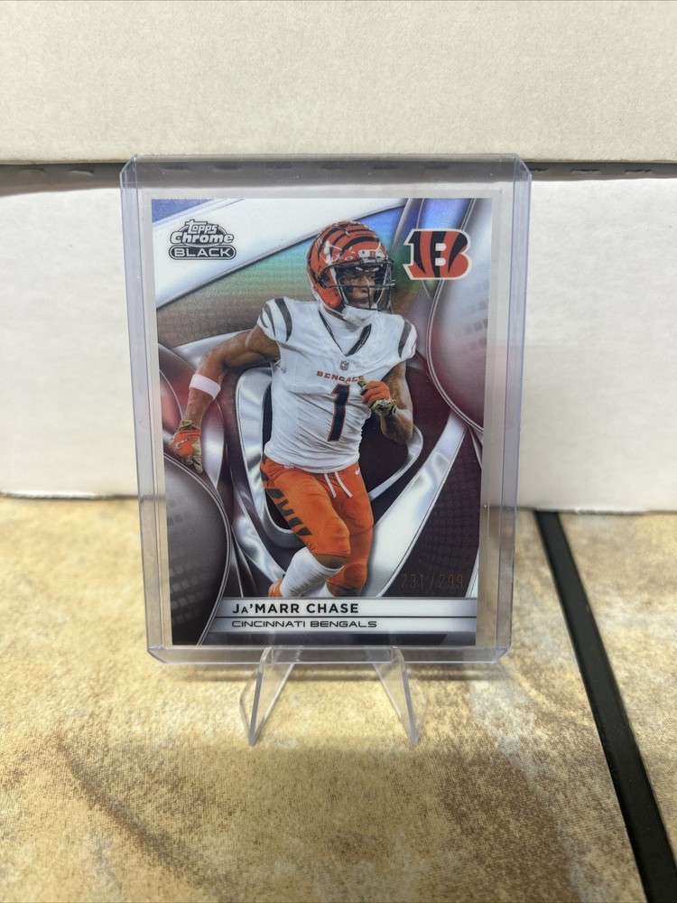 JA&rsquo;MARR CHASE 2025 TOPPS CHROME BLACK REFRACTOR /299 #24 BENGALS A Q5849