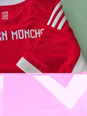 NWT&rsquo;s Adidas FC Bayern Munich 2025/26 Home Authentic Jersey Men&rsquo;s Size L