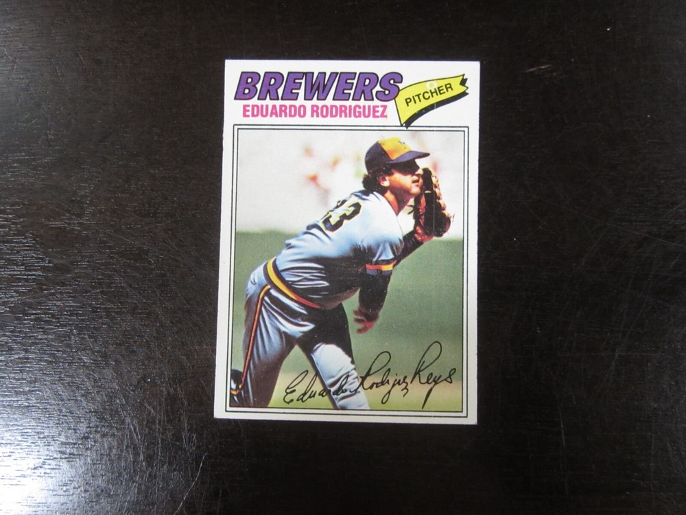 1977 Topps # 361 Eduardo Rodriguez Card Milwaukee Brewers