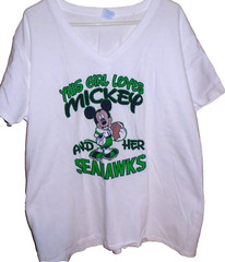 vintage Seattle Seahawks womans XXXXL football t shirt Mickey Mouse