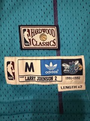 adidas Hardwood Classics Charlotte Hornets Larry Johnson #2 NBA Jersey Men M