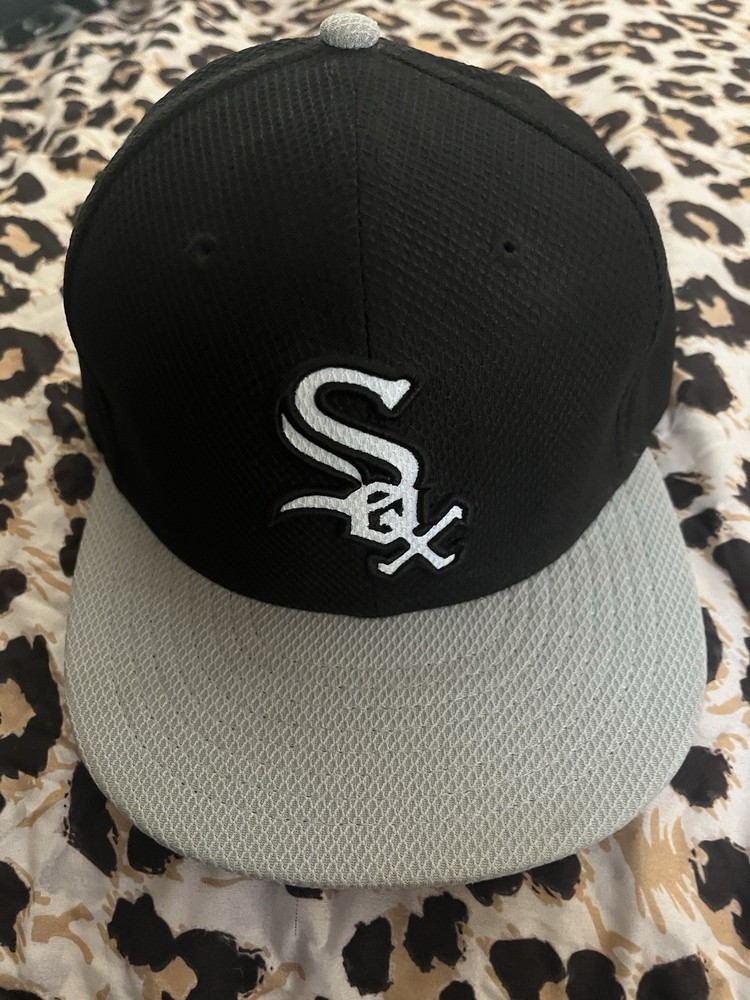Chicago White Sox Official On Filled Fitted Cap, Black And Gray Size 6 7/8