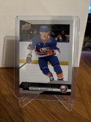 2025-26 Upper Deck Star Rookies – Matthew Schaefer #5 (RC)