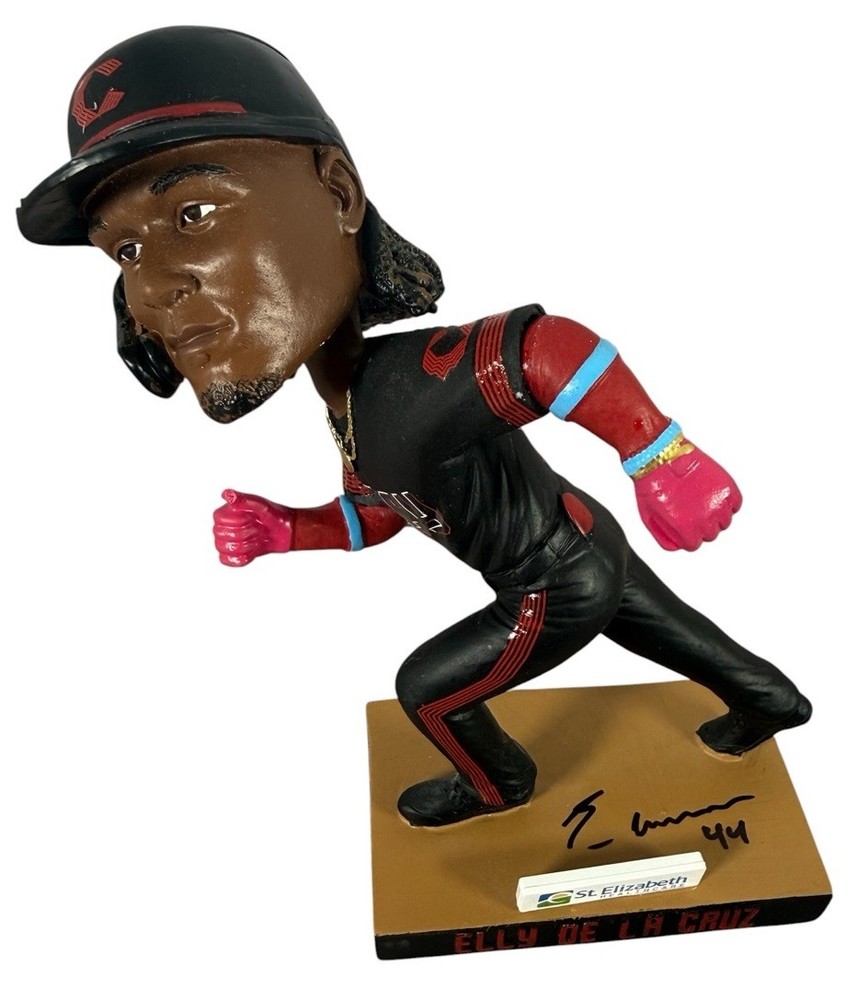 ELLY DE LA CRUZ CINCINNATI REDS SIGNED BOBBLEHEAD BECKETT COA 4W205160
