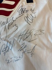 Signed Used Team USA Hockey Jersey white Men&rsquo;s medium Nike IIHF autographed