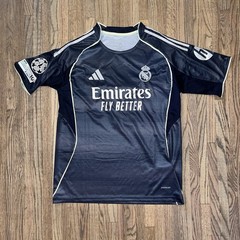 Kylian Mbappé #10 2025/26 Real Madrid Black Away Jersey Size Large Mens adidas