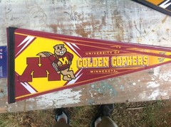 Vtg University of Minnesota Pennant Golden Gophers NCAA 12in x 30in College
