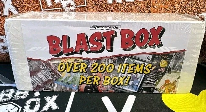 New SEALED. Sportscards.com Blast Box « Over 200 Items Per Box » Cards & MORE!