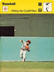HITTING THE CUTTOFF MAN 1977-79 SPORTSCASTER CARD BASEBALL