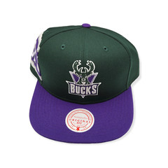 Mitchell & Ness Milwaukee Bucks Jumbotron HWC Green/Purple Adjustable Snapback