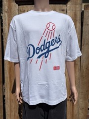 UNIQLO Fathers Day Los Angeles Dodgers MLB Baseball Shirt LA Logo White Blue Red