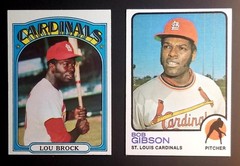 Cardinals lot – 1972 Lou Brock #200 & 1973 Bob Gibson #190 Topps Hall of Famers
