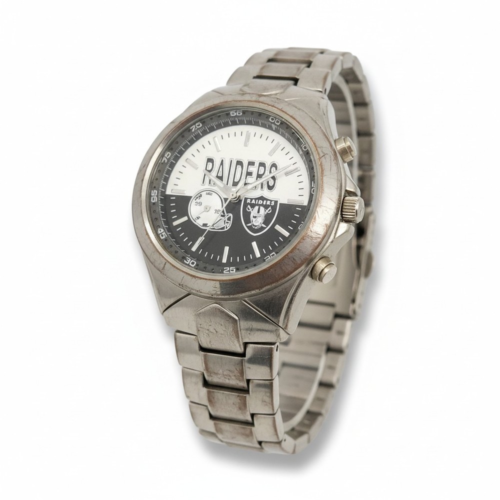 NFL Oakland Raiders Mens Watch Metal Analog Needs Battery Silvertone