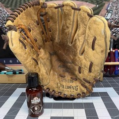 1950s Era Spalding 42-339 Roger Maris Autograph Model Trap Web Glove USA ARC