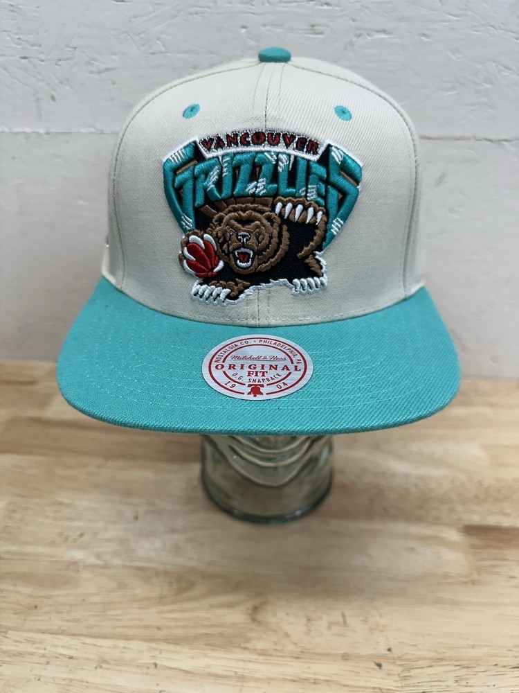 Vancouver Grizzlies Mitchell & Ness SnapBack Adjustable Hat