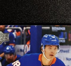 2025-26 Upper Deck Series 2 Young Guns Matthew Schaefer #451 RC -See Description