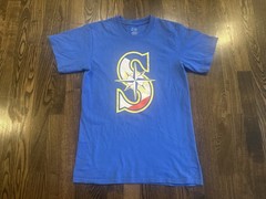 SEATTLE MARINERS Filipino Heritage Night T-Shirt Tee Size Small SGA