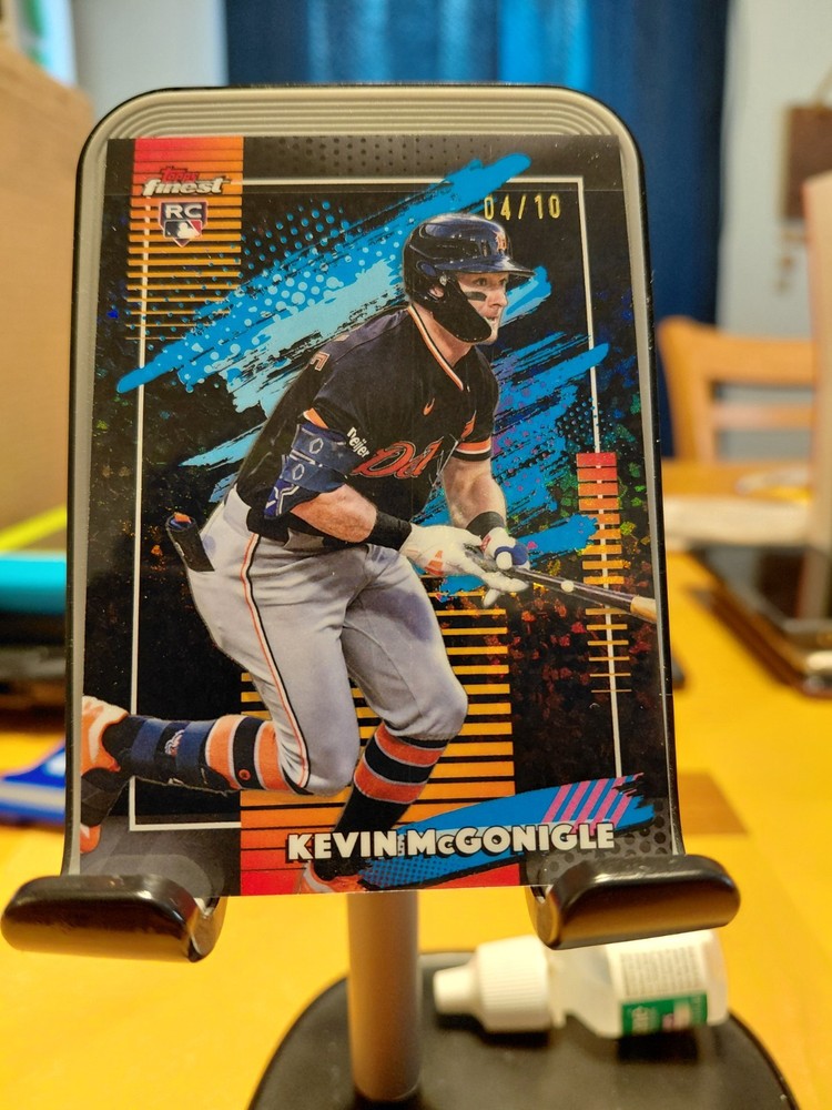 2026 Topps Finest Kevin McGonigle RC Uncommon Black Mini Diamond /10
