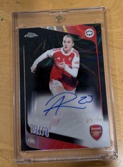 Topps Chrome Alesia Russo Black Refractor Auto /10 CA-AR UEFA 25/26 Arsenal