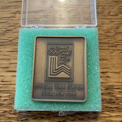 LAKE PLACID WINTER OLYMPIC GAMES UTICA NY TRAIN STATION MEDAL 1980 With Case