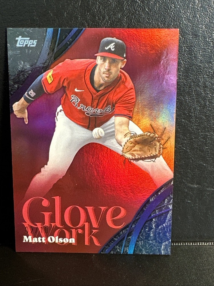 2026 Topps #GW-34 Matt Olson Glove Work Gold Foil 02/10