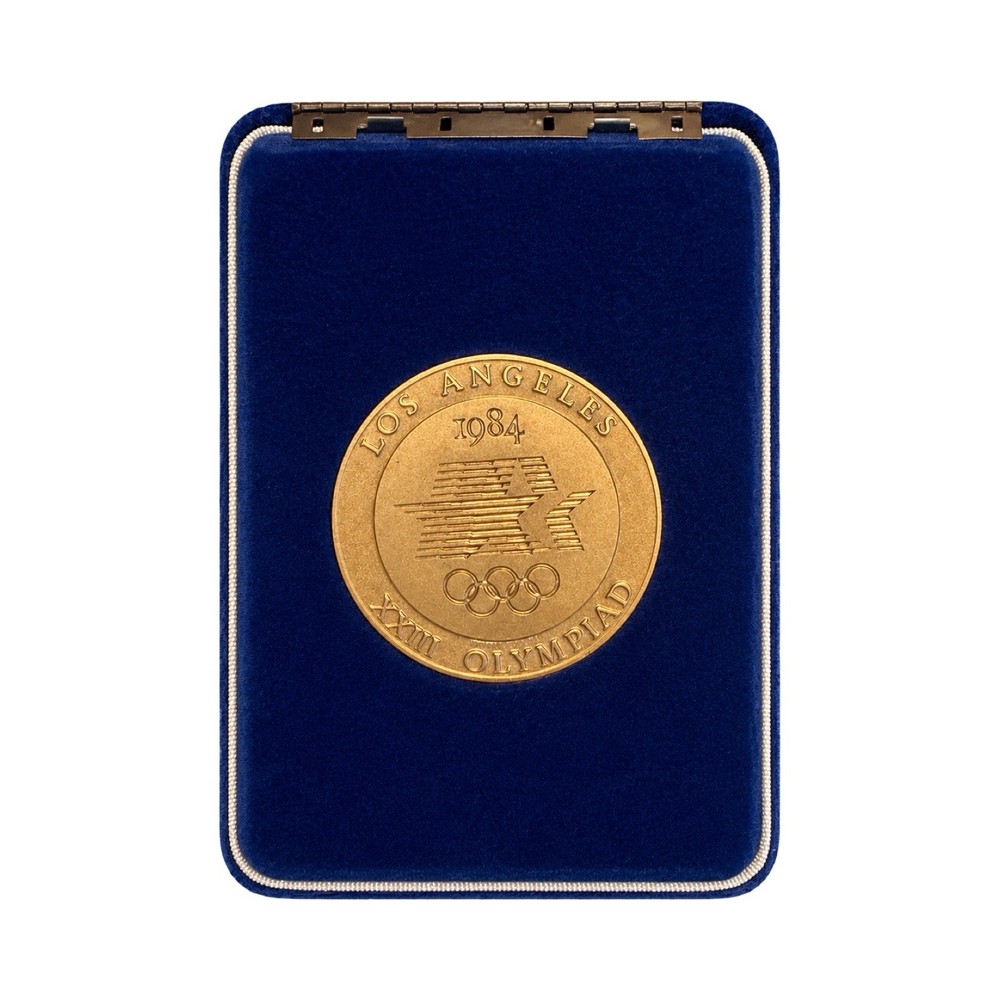 1984 Los Angeles Olympics Bronze Volunteer Medal w/ Blue Velvet Case Jostens