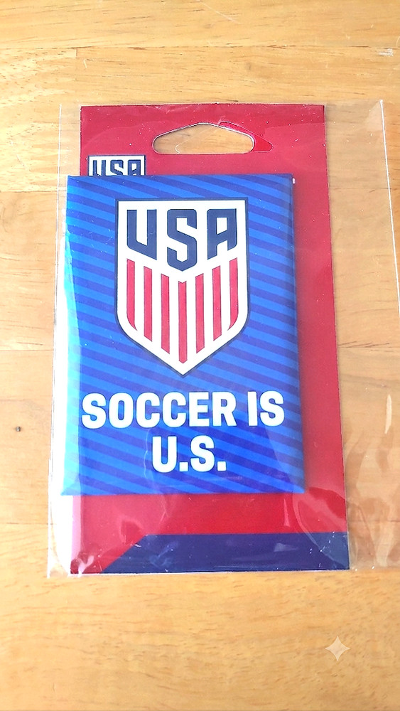 TEAM USA Soccer Souvenir Magnet 2-5/8 x3-1/2 WinCraft. Proudly made in USA. Rare