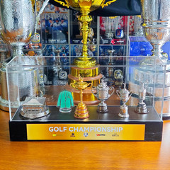 Golf Grand Slam Championship Metal 5 Trophy & Green Clothes With Display Case