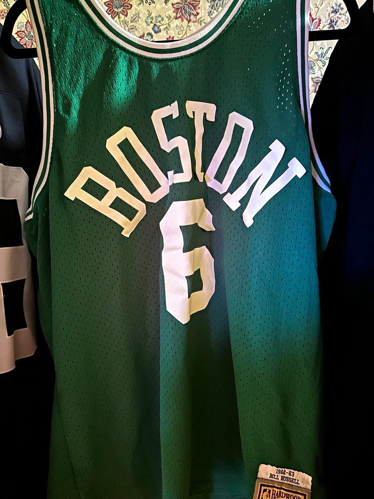 Mitchell & Ness Hardwood Classics Celtics Bill Russell #6 Jersey XL Green NBA