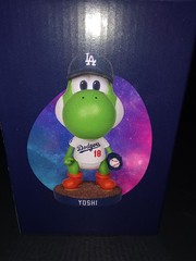 YOSHI Dodgers Bobblehead Super Mario Galaxy Movie SGA Collectible NEW IN HAND