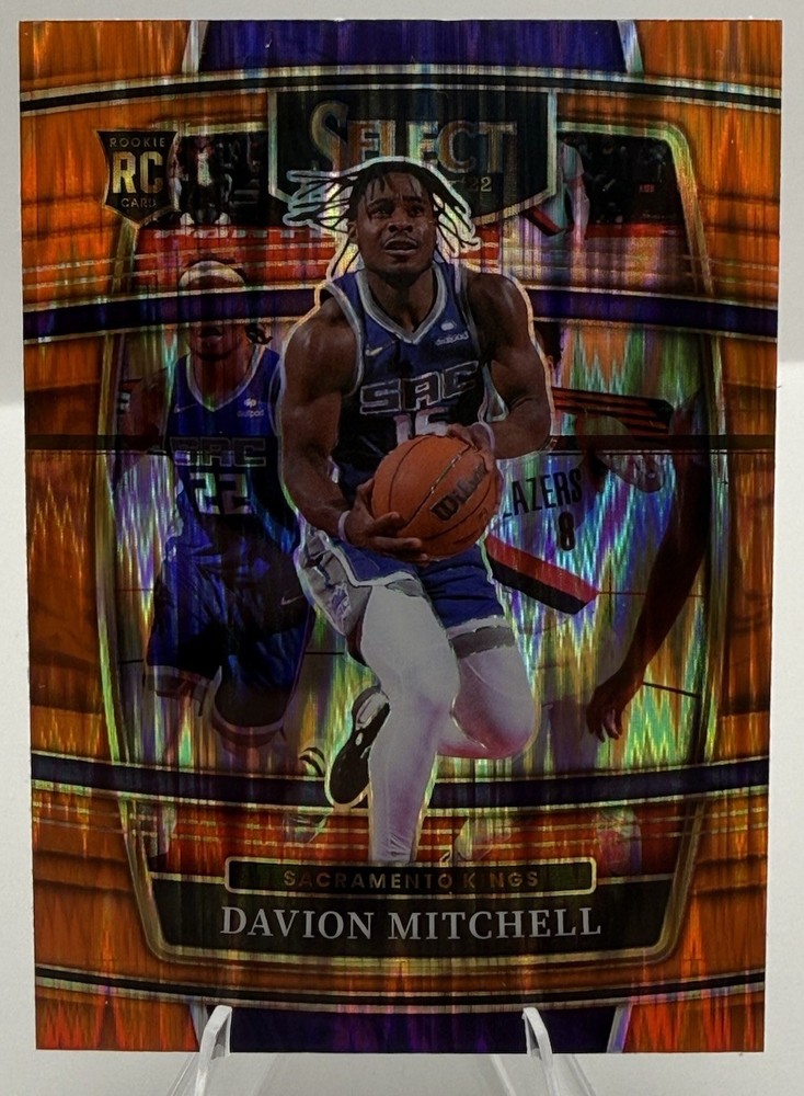 2021-22 Panini Select – Concourse Davion Mitchell #23 Orange Flash Prizm (RC)