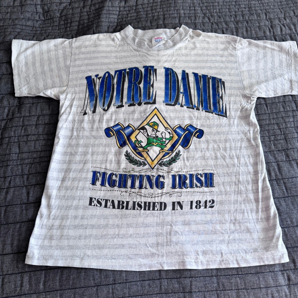Vintage Single Stitch 1990s Notre Dame Fighting Irish Est 1842 T-Shirt Men&rsquo;s L