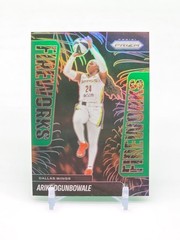 2025 WNBA Panini Prizm Arike Ogunbowale Fireworks Green Prizm 25PS1