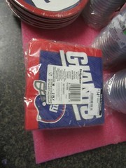 New York Giants Party Pack – (150) Plastic Cups (48) Paper Plates (96) Napkins
