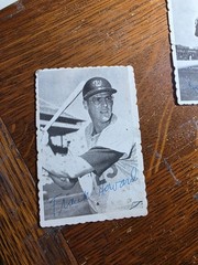 1969 Topps – Deckle Edge Frank Howard #16