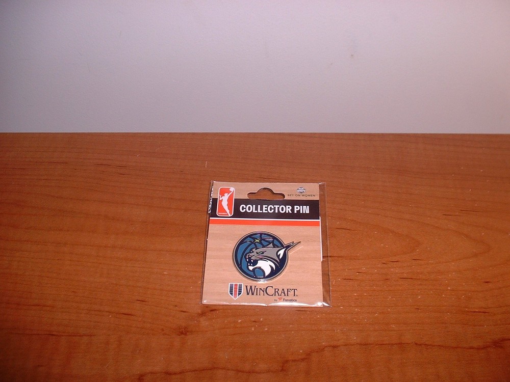 NEW WNBA BASKETBALL MINNESOTA LYNX TEAM LOGO LICENSED HOLOGRAM METAL PIN