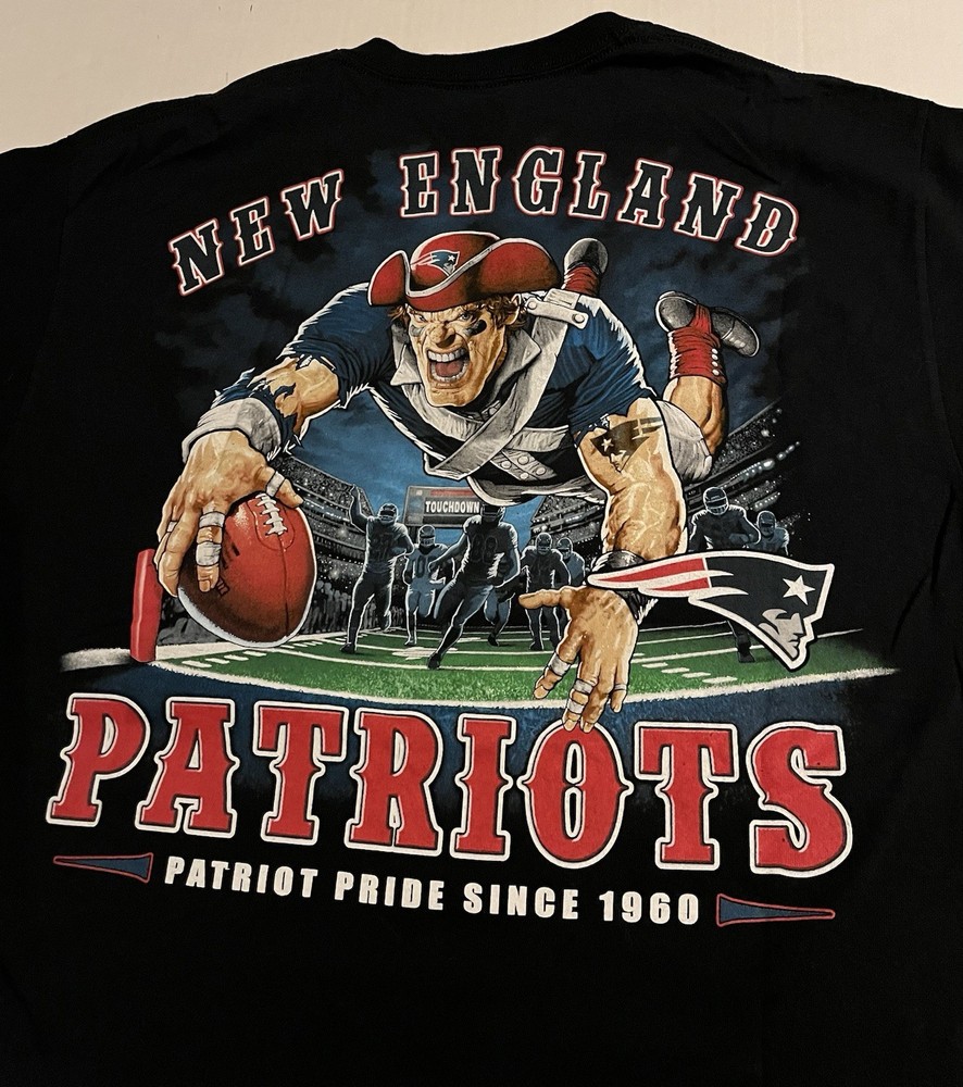 NEW New England Patriots Majestic NFL Cartoon Football T-Shirt LARGE Brady Bowl