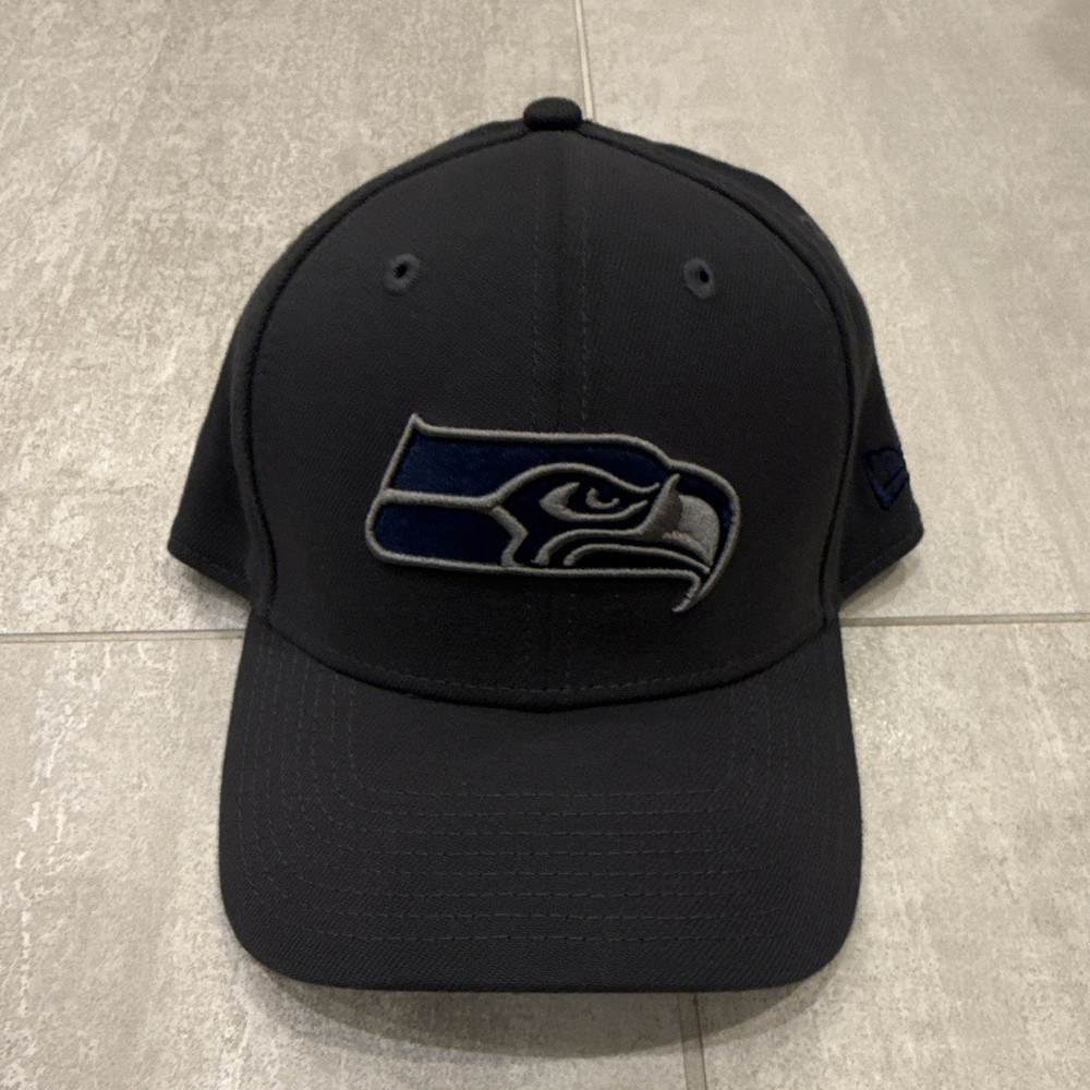 New Era Seattle Seahawks Dark Grey w/Navy Hawk 39THIRTY Flex Fit Cap Hat M/L NFL