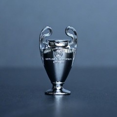 Non-Corinthian Mini UCL Champions Cup Trophy ~ 4.5 cm tall Collectible Souvenir