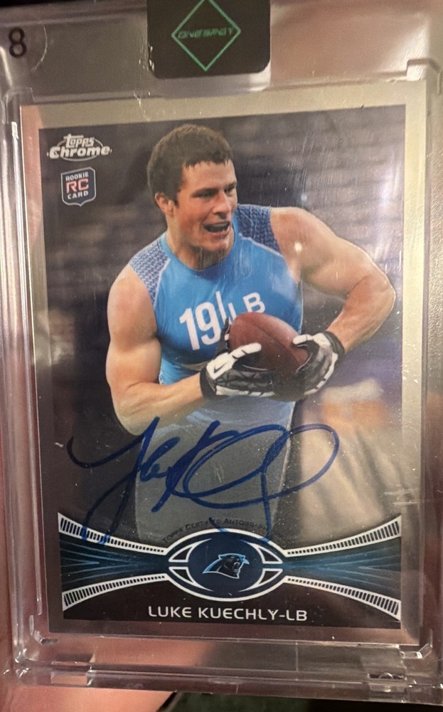 2012 Topps Chrome – Luke Kuechly #45 Rookie Autographs (AU, RC)
