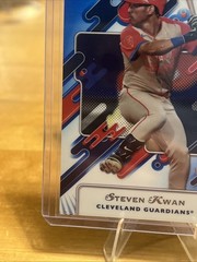 2025 Topps Pristine – Steven Kwan #282 Blue Pristine Pulsar Refractor /75