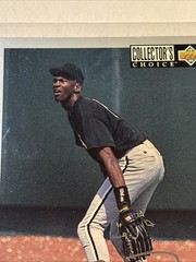 1994-95 Upper Deck Collector&rsquo;s Choice – Michael Jordan #23 Silver Foil Signature