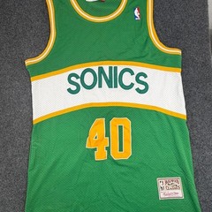Mitchell & Ness Seattle SuperSonics Shawn Kemp 40 Hardwood Classics Jersey