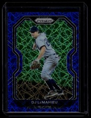 2021 Panini Prizm DJ LeMahieu #22 Blue Velocity Prizm